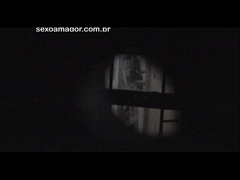 ❤️ Блондинку тайно снимает на видео соседский вуайерист, спрятанный за полыми кирпичами ❤❌ Качественный секс на thebestfetishsites.ru ️❤